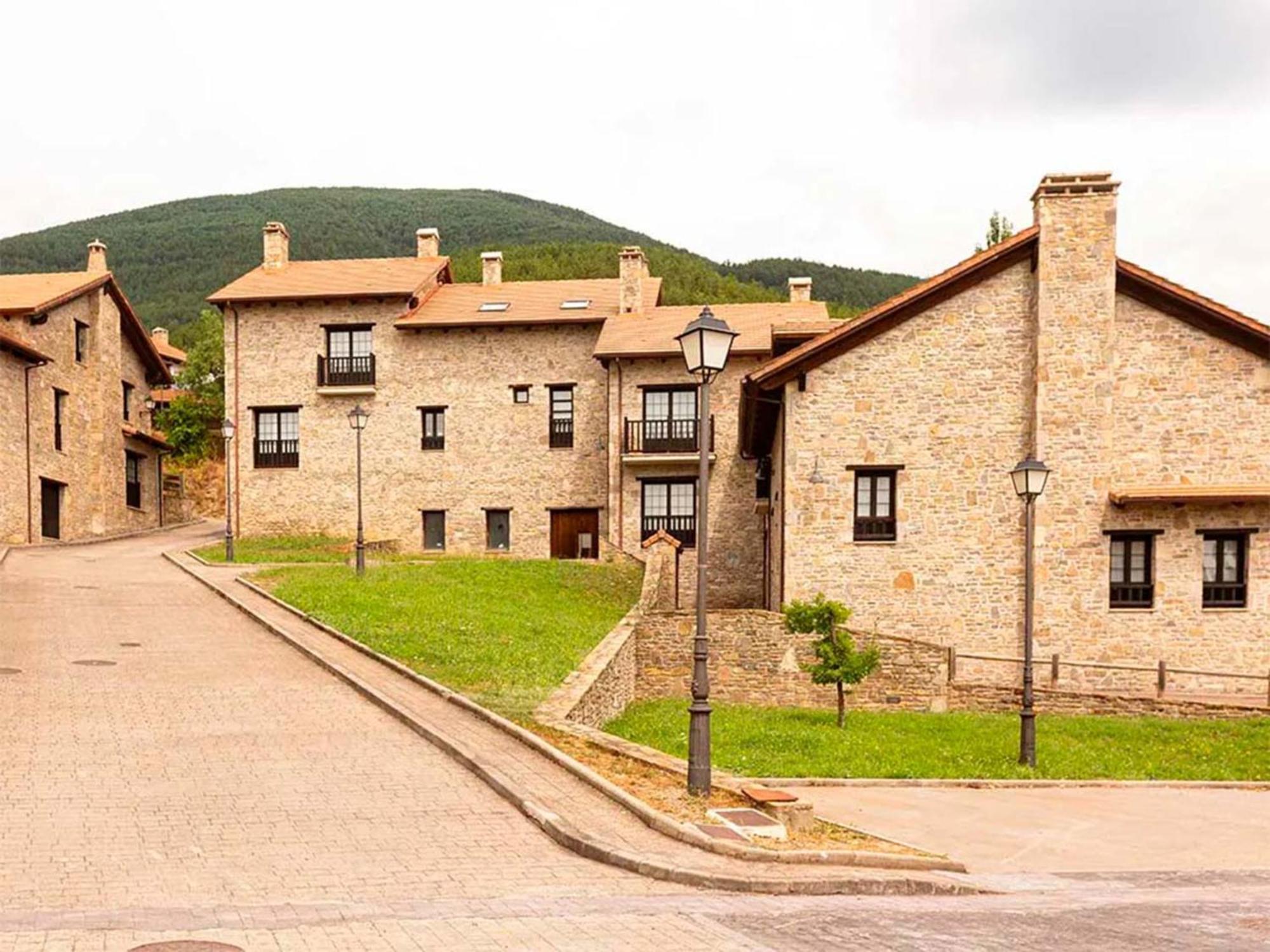 Apartamentos Jaca Badaguas 3000 Exteriér fotografie