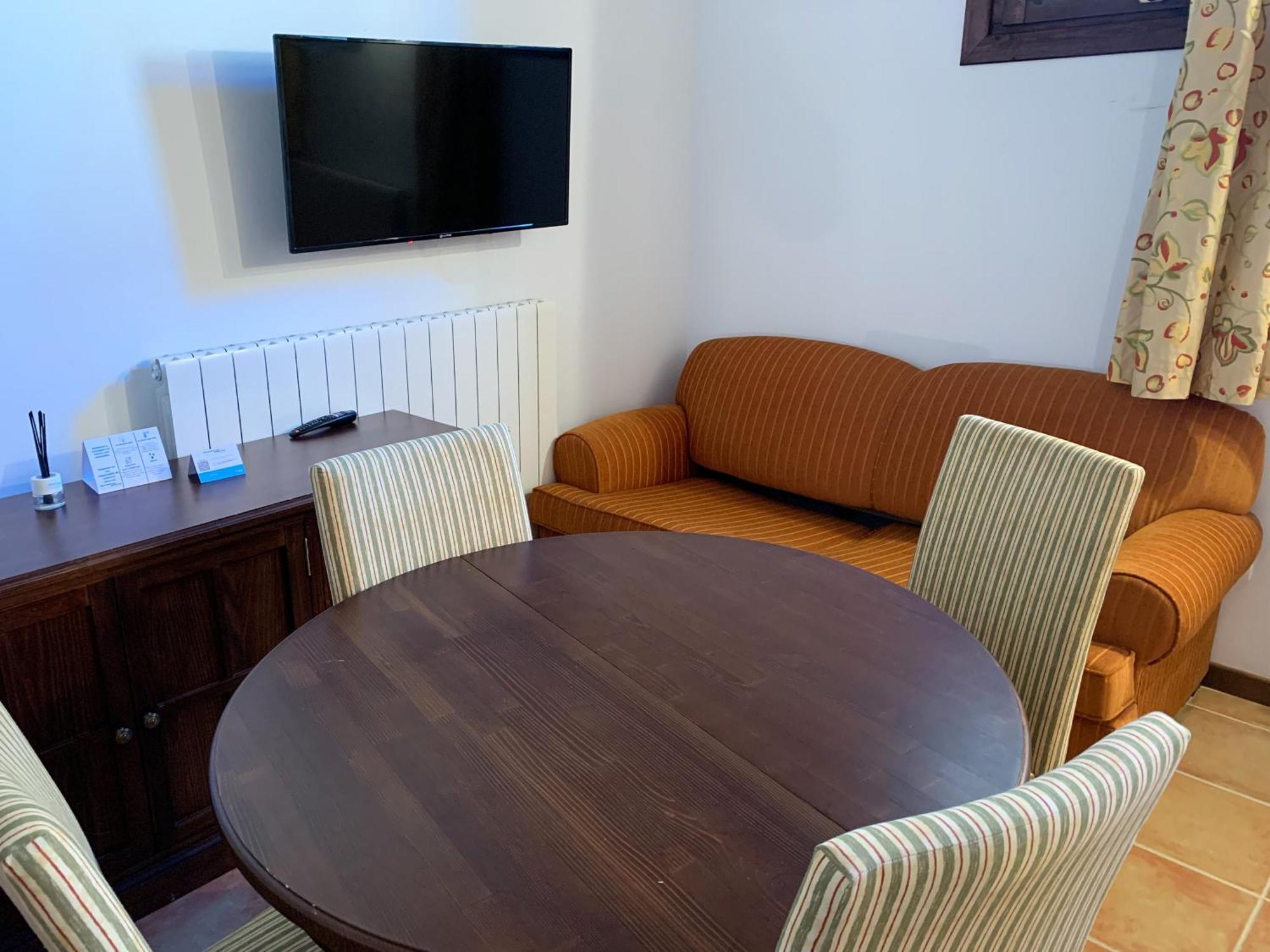 Apartamentos Jaca Badaguas 3000 Exteriér fotografie
